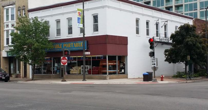 Downtown Evanston – Corner Retail Space (924 Davis)