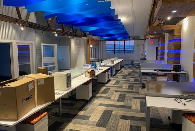 825 Chicago Suite 2-R